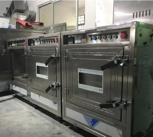 GB4706.90-2014/IEC60335-2-90:2010 家用和类似用途电器的安全 商用微波炉的特殊要求